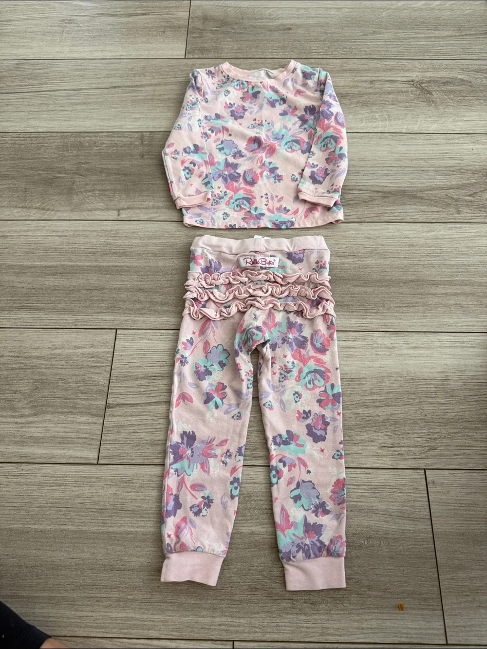 RuffleButts Toddler floral 2 piece pajama set long-sleeve top pants set 2T